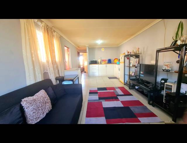 2 BEDROOM HOUSE FOR SALE IN HIGHBURY